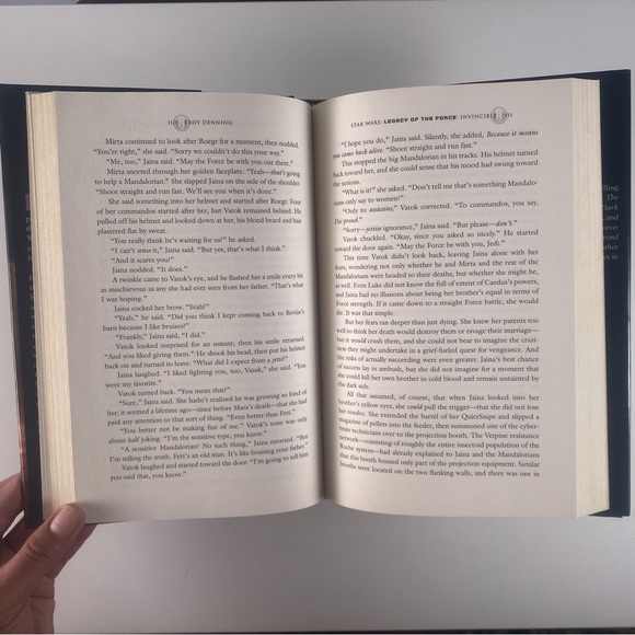 2/$50 - Star Wars - Legacy of the Force - Invincible by Troy Denning - Picture 13 of 14